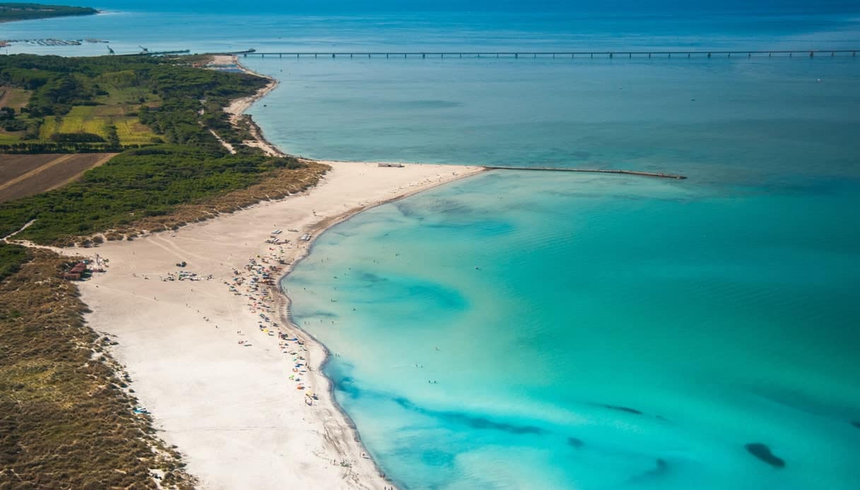 spiagge bianche di Vada viste dall'alto